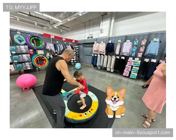 体育用品新品发布会线上观看人次创新高,体育用品展示