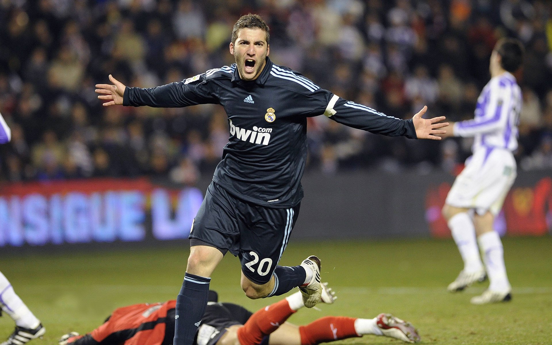 九游网页版官网入口-足球解说内容专业度提升空间大，足球解说工作