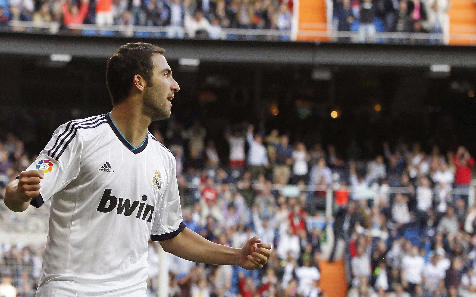 九游app官方下载-“马丁·高尔西的防守技巧精湛，阿根廷美洲狮队的未来支柱”